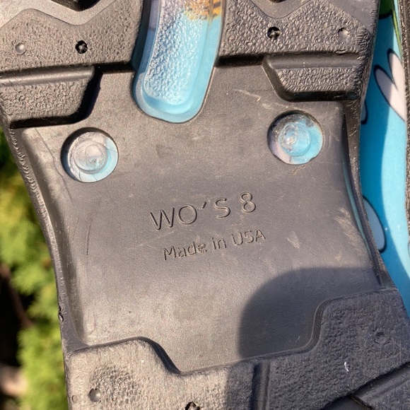 Sloggers Bumble Bee Flower Blue Waterproof Clog 
Size 8 - Picture 6 of 12